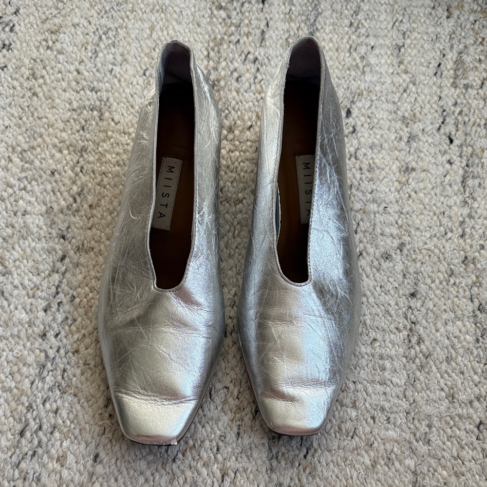 Miista Metallic Silver Pumps